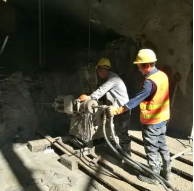 囊谦水下抗分散灌浆料特点 水下不分散注浆料介绍